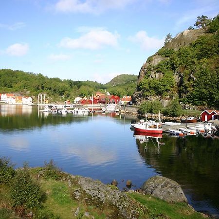 Bjornevag Ferie Hotell Farsund Exteriör bild