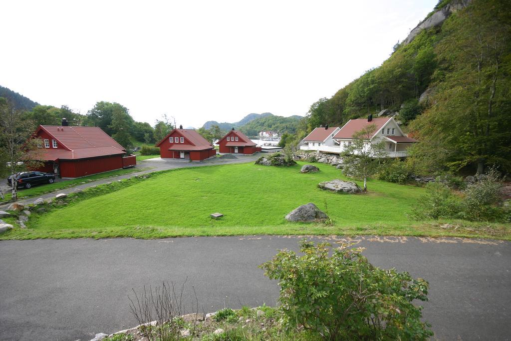 Bjornevag Ferie Hotell Farsund Exteriör bild