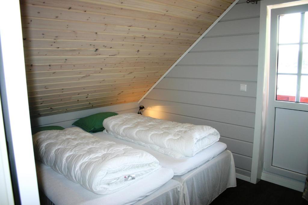 Bjornevag Ferie Hotell Farsund Rum bild